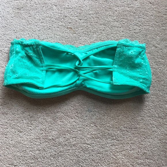 Aeropostale Lace Bandeau - Picture 2 of 4